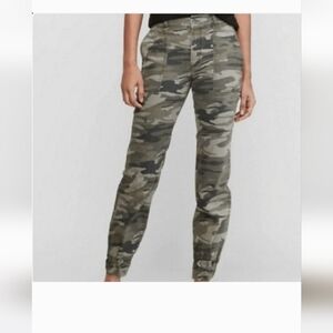 Express Camo Stretch Cropped Straight Fit High Rise Pant Sz 6